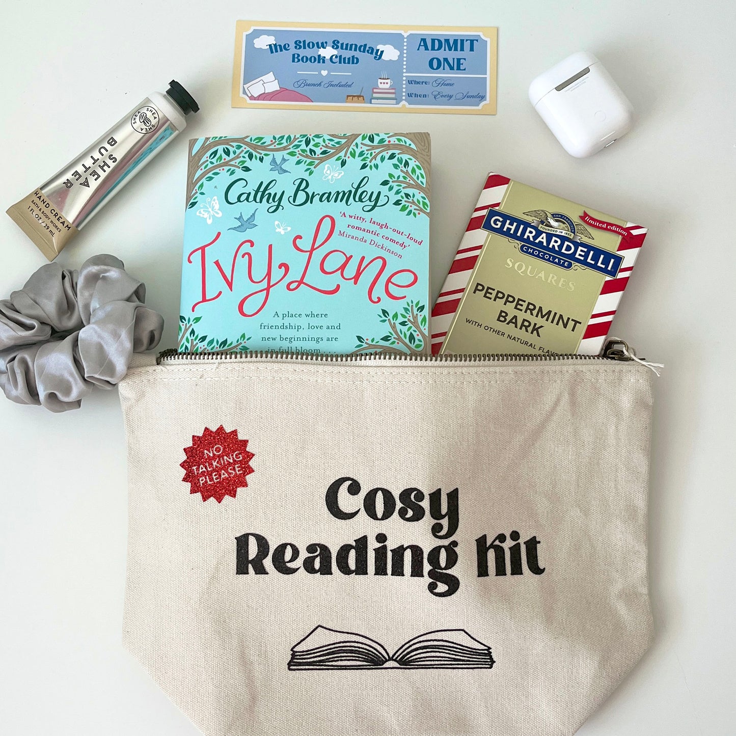 Cosy Reading Kit Accessory Pouch